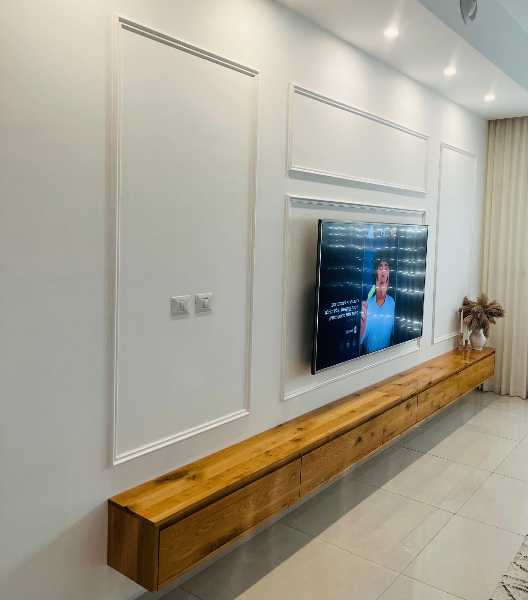 קרניז בקיר טלוזיה