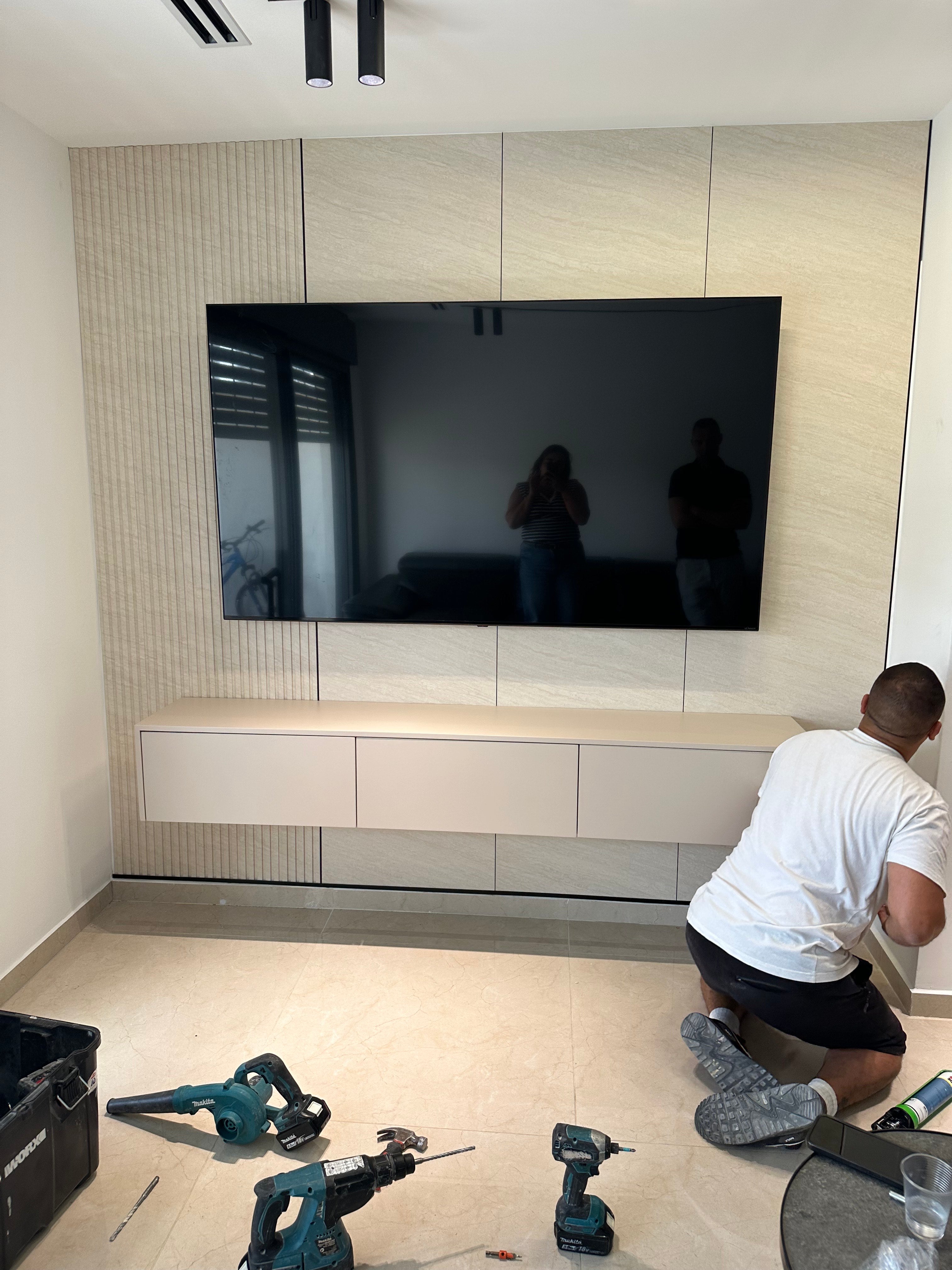 מזנון דגם-LEIV-